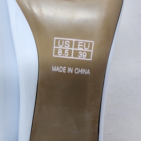 New White Mary Janes Chunky Low Block Heel Trendy Shoes Women's Size 8.5 - Picture 4 of 9